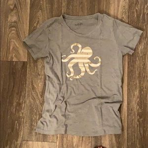 J Crew women’s tee (small)